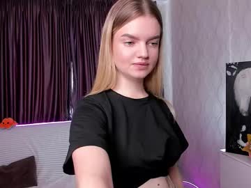 Adelbowman Chaturbate stream image from September 07, 2025