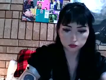 Laylakills Chaturbate stream image from September 07, 2025