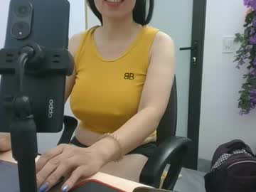 Lyli_99 Chaturbate stream image from September 07, 2025