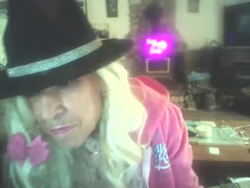 Crossdrsr1 Chaturbate stream image from September 07, 2025