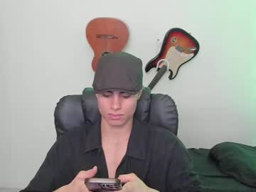 Zenhzu Chaturbate stream image from September 07, 2025