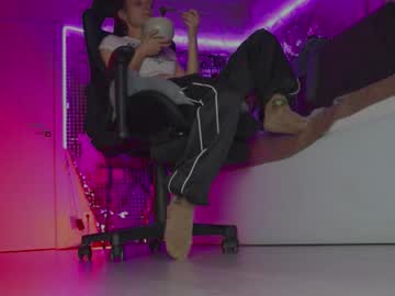 Kathleen_Frost Chaturbate stream image from September 07, 2025