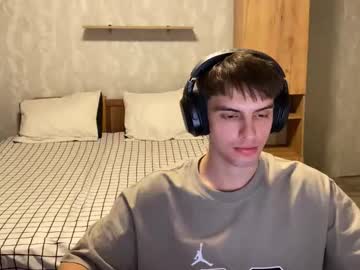Redbullshine Chaturbate stream image from September 07, 2025