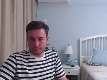Andrew2305 Chaturbate stream image from September 07, 2025