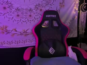 Bossmomma Chaturbate stream image from September 07, 2025