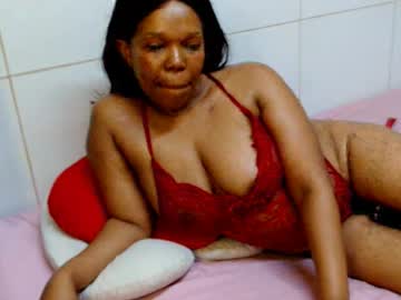 Jusybee Chaturbate stream image from September 08, 2025