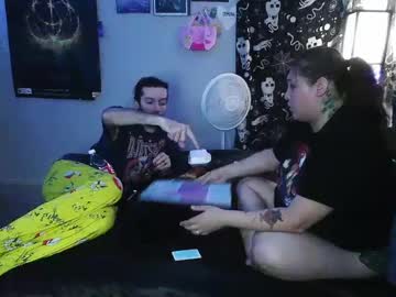 Krimbos_Bimbo Chaturbate stream image from September 08, 2025