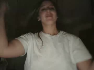Khelzy Chaturbate stream image from September 08, 2025