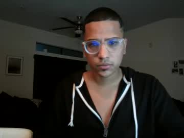 Amzeuss Chaturbate stream image from September 08, 2025