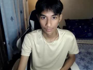 Fineboii_Rey18 Chaturbate stream image from September 08, 2025
