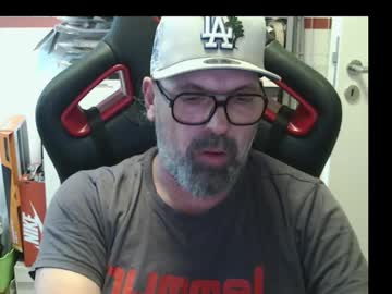 Womenizzeer Chaturbate stream image from September 08, 2025