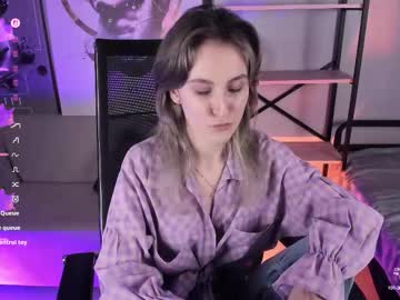 Luxrayi Chaturbate stream image from September 08, 2025