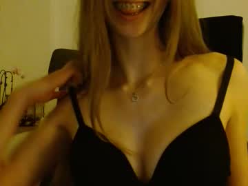 Amandabuziak3 Chaturbate stream image from September 08, 2025