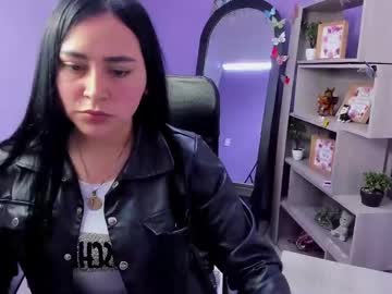Cloebonnie Chaturbate stream image from September 08, 2025
