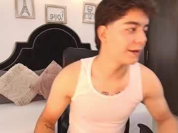 Maxxicruz Chaturbate stream image from September 09, 2025