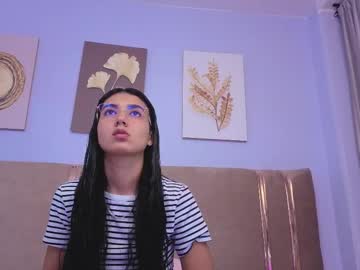 Lyl_Cristal Chaturbate stream image from September 09, 2025
