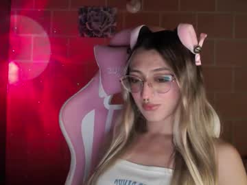 Andrea_Camila Chaturbate stream image from September 09, 2025