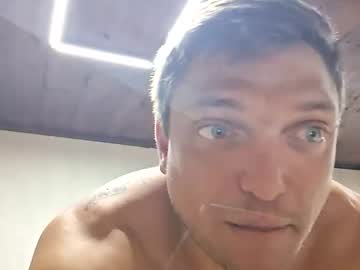 Izealvaro Chaturbate stream image from September 09, 2025
