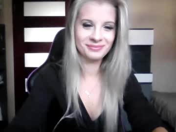 Kristineamore Chaturbate stream image from September 09, 2025