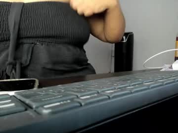 Sunnytd Chaturbate stream image from September 09, 2025