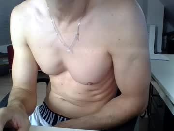 Lucauk1 Chaturbate stream image from September 09, 2025
