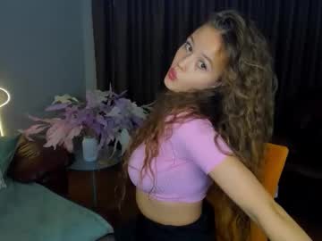 Beatricewild Chaturbate stream image from September 09, 2025