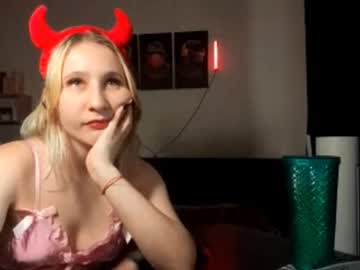 Kashaswearngen Chaturbate stream image from September 09, 2025