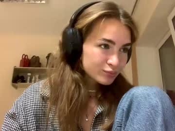 Saundrayeeloy Chaturbate stream image from September 09, 2025