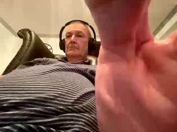 Mike26051 Chaturbate stream image from September 09, 2025