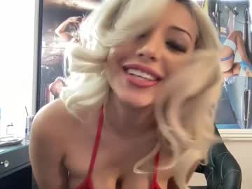 Kisses4youu Chaturbate stream image from September 09, 2025