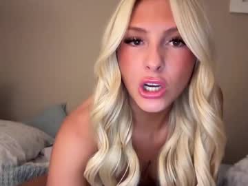 Bellaxxklein Chaturbate stream image from September 10, 2025