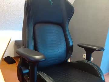 19andre90 Chaturbate stream image from September 10, 2025