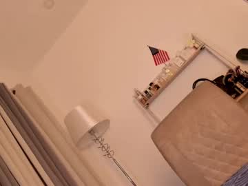 Coco_Mademoiselle Chaturbate stream image from September 10, 2025