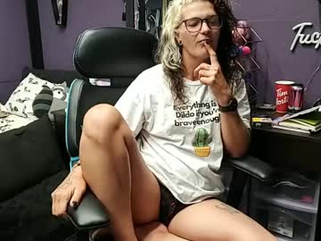 Oddywithabody Chaturbate stream image from September 10, 2025