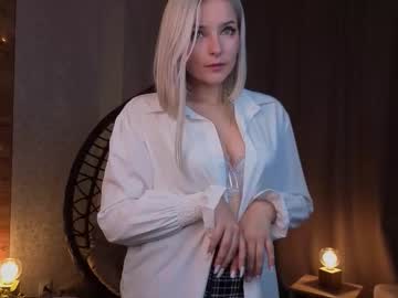 Sunshinegirlx Chaturbate stream image from September 10, 2025