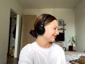 Tashinalybarger Chaturbate stream image from September 10, 2025
