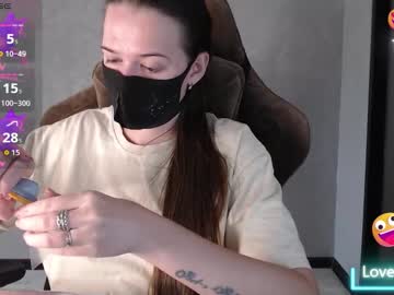 M00n8kiki Chaturbate stream image from September 10, 2025