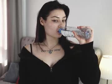 Christinlaurie Chaturbate stream image from September 10, 2025