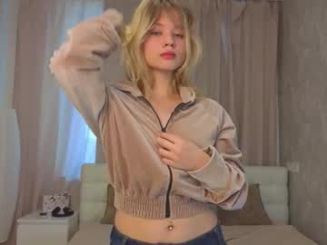 Adeliaacken Chaturbate stream image from September 10, 2025