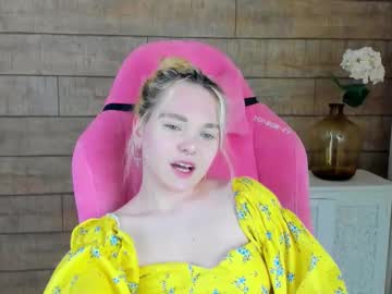 Annadelons Chaturbate stream image from September 10, 2025