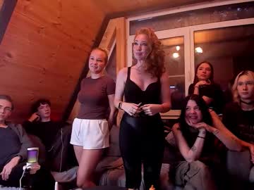 Charlenedyson Chaturbate stream image from September 10, 2025
