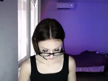 Kirakittenn Chaturbate stream image from September 10, 2025