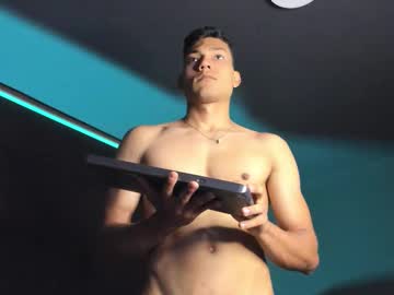 Harrydavidsonx Chaturbate stream image from September 10, 2025