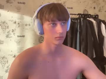 Steave418970 Chaturbate stream image from September 10, 2025
