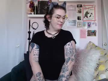 Vixinvvitch stream image from September 10, 2025