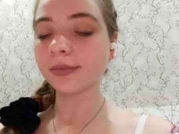 Cortneylevison Chaturbate stream image from September 10, 2025