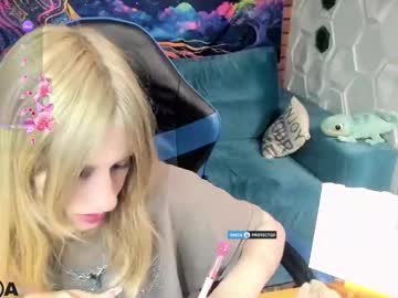 Olisa_Fox Chaturbate stream image from September 10, 2025