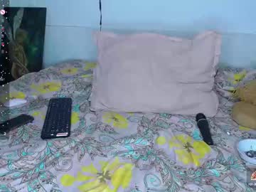 Carolinee_Foox Chaturbate stream image from September 10, 2025