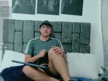 Erick_Gray18 Chaturbate stream image from September 10, 2025