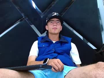 Blue_Eyees Chaturbate stream image from September 11, 2025